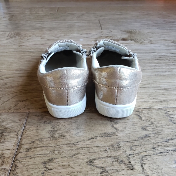 Girls shoes size 13 - Picture 2 of 3